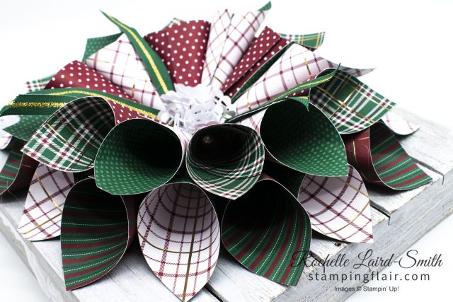 How to make a paper wreath using Stampin' Up! DSP